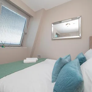  Apartment Flash Sales Offer - Any Week Day No Minimum Night Restrictions Centre Seafront 1 Bedroom Flat Bn1gre38