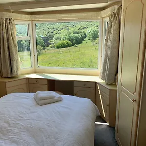  Holiday home Private Countryside 10 Mins From